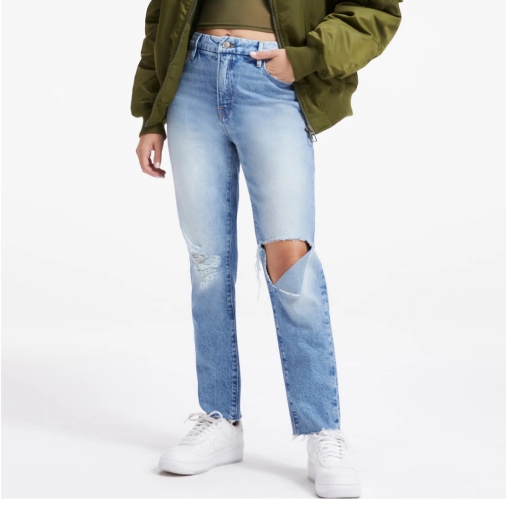 GOOD AMERICAN Weekender Distressed Straight Leg Jeans - Picture 2 of 10